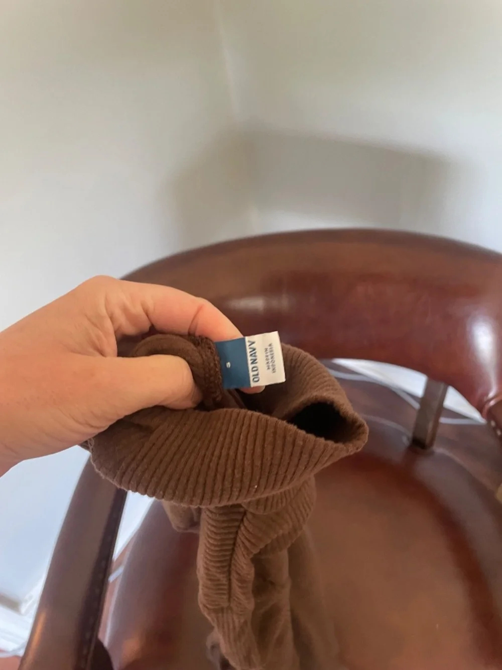 Brown turtleneck - Picture 2 of 3